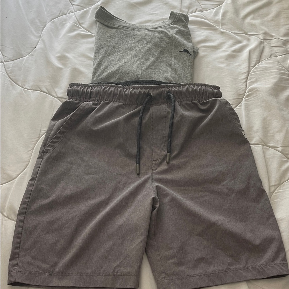 Tommy Bahama outfit!